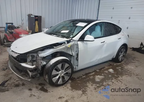 2020 Tesla Model Y Long Range Dual Motor All-Wheel Drive z USA, uszkodzony, nr VIN 5YJYGDEE4LF049721